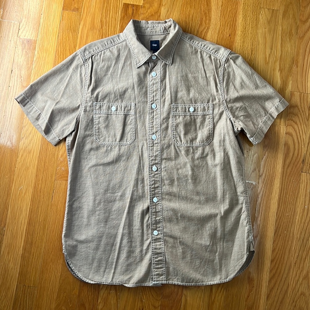Gap Short Sleeve Button Down